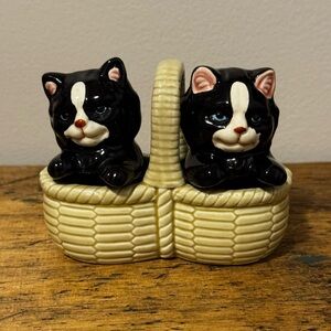 Black and White Cat Salt and Pepper Shakers